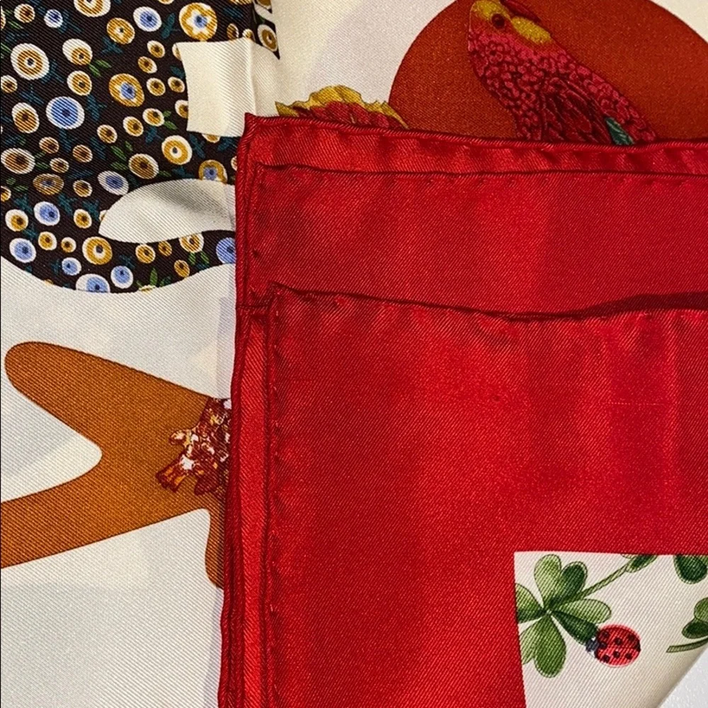 Ferraragamo authentic Square silk scarf 34inch - Picture 7 of 8